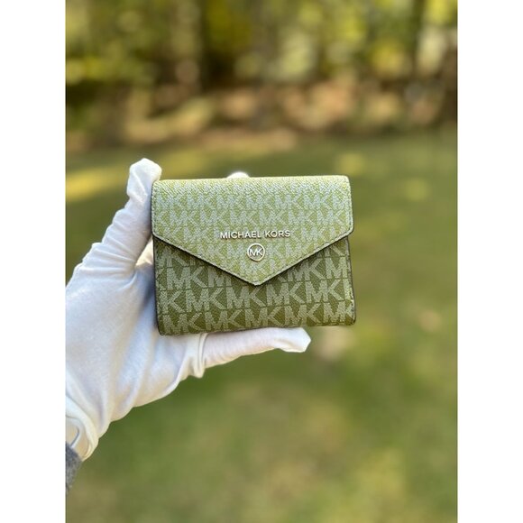 Michael Kors Logo Jet Set Charm Medium Envelope Trifold Wallet Smokey Olive - Picture 13 of 13